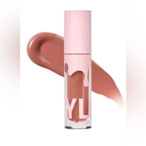 Kylie Cosmetics Lip Gloss in Shade- 802 Candy K. NIB.